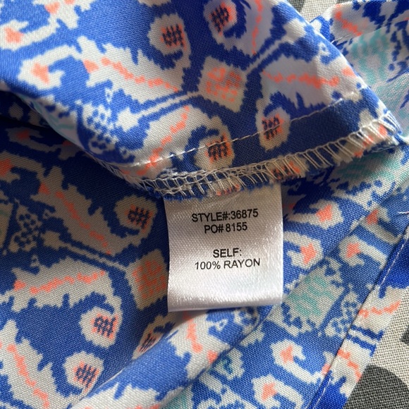 Skies Are Blue + Stitch Fix Crisscross Back top szM NWOT - Picture 8 of 9